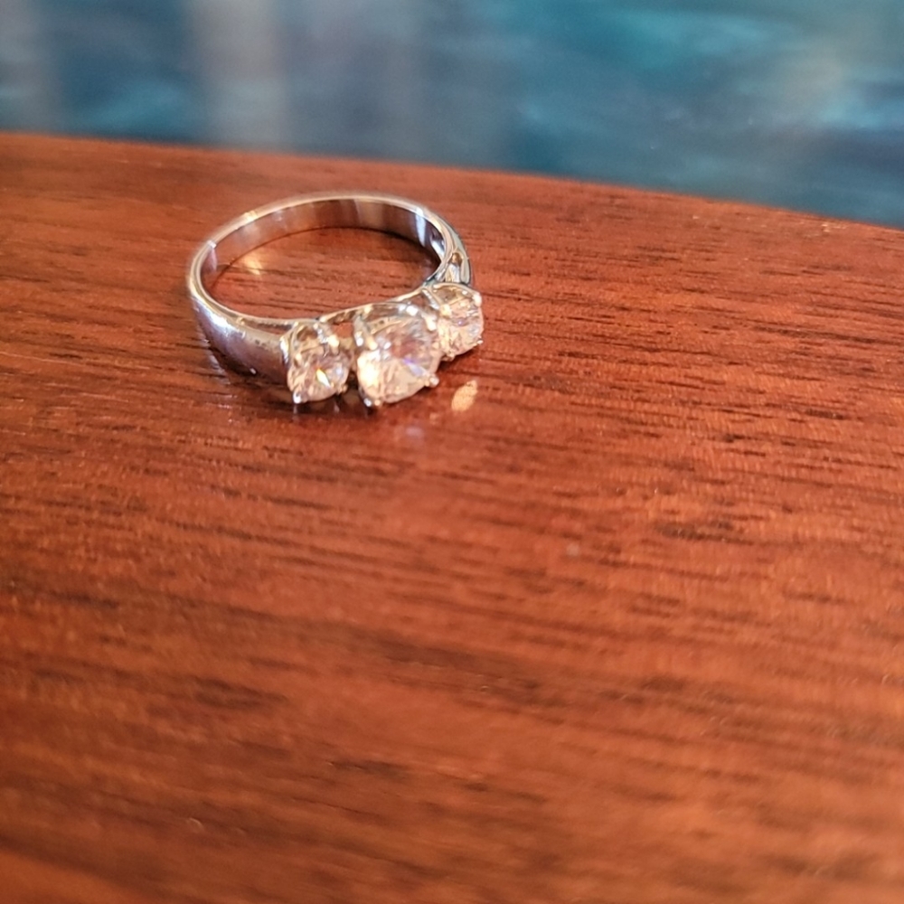 Wedding/engagement Ring, Silver/CZ, sz 7